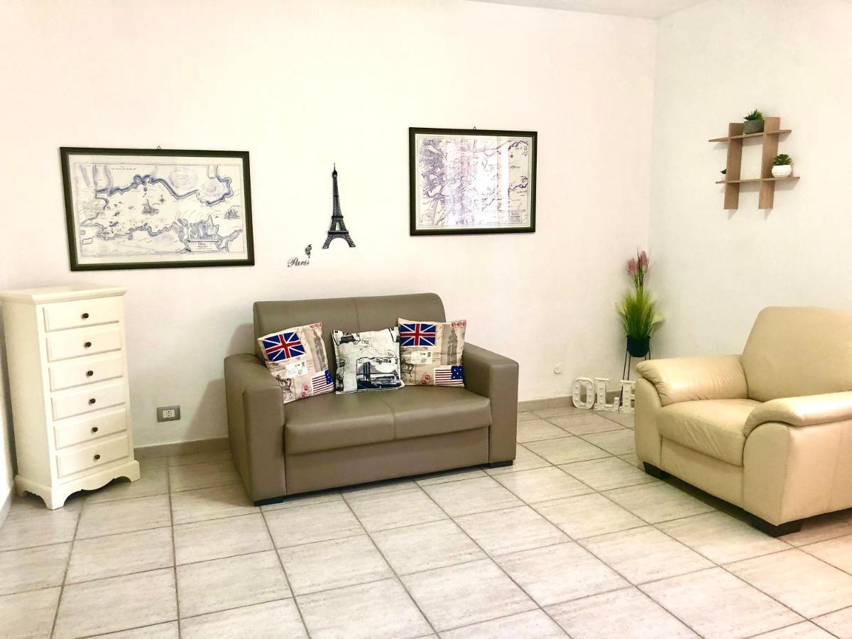 La Maison De Famille Appartamento Indipendente Con Cucina E Lavatrice 奧爾比亞 外观 照片